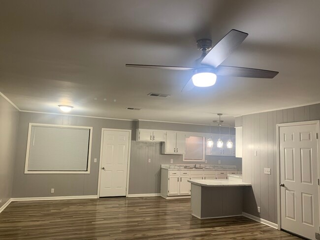 Living & Dining Areas - 1256 Lee Stokes Rd