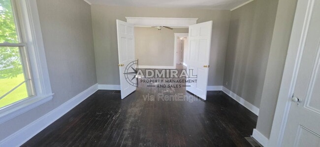 Photo - 21 Knight St Unit 1