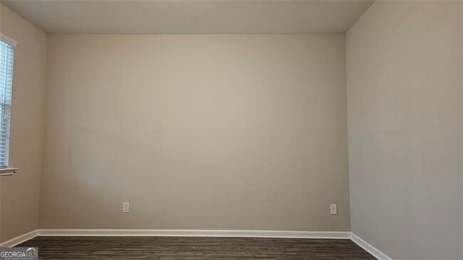 Photo - 4457 Waxwing St