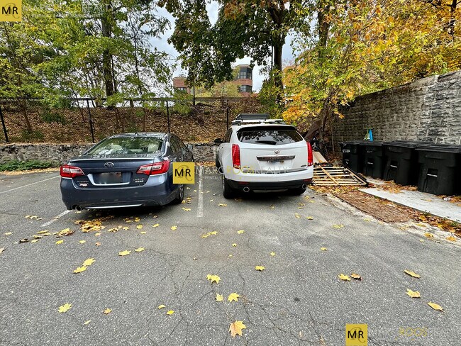 Photo - 145 Chiswick Rd Unit 8