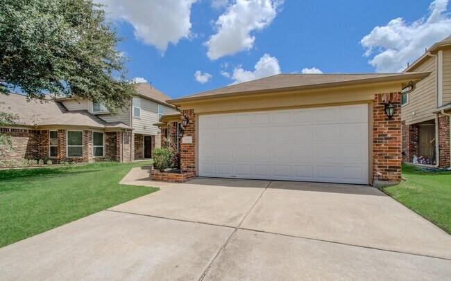 Photo - 3042 Thicket Path Way
