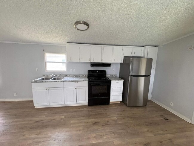 306 Rockhouse Rd E
