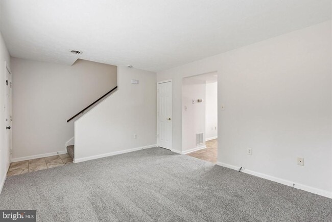 Photo - 405 Willow Lawn Dr