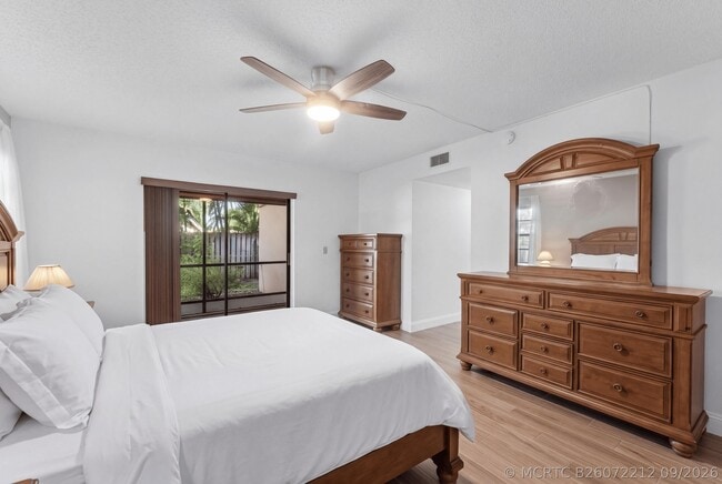 Photo - 1611 Cabot Ln Unit 3