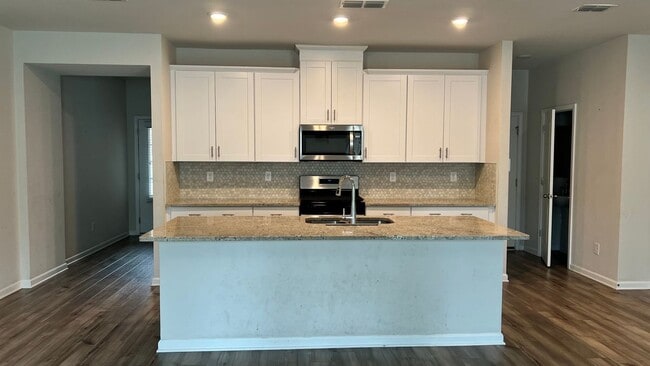 Building Photo - 970 Sunny Lk Dr Rental