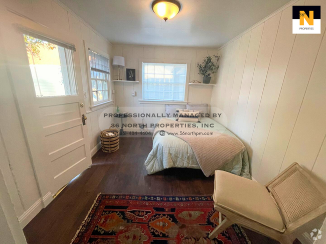 Building Photo - 215 E Romie Ln Unit 215 E. Romie Lane A Rental