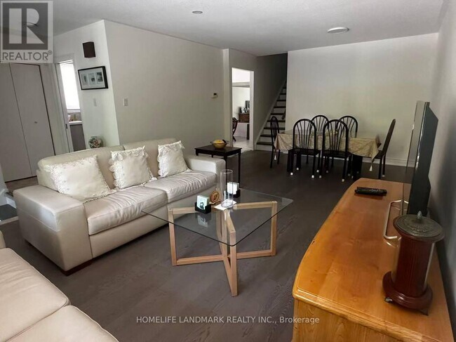 Photo - 15 Harnworth Dr