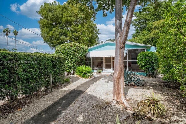 Photo - 2967 SW 21st St