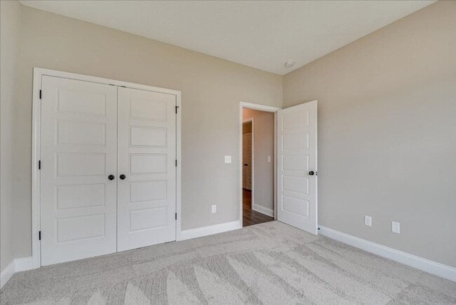 Photo - 118 Myrtle Grv Trl