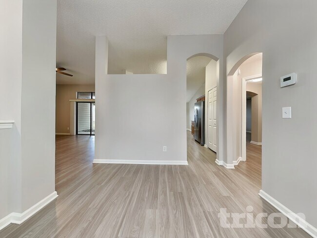 Photo - 5357 Whitecastle Ct