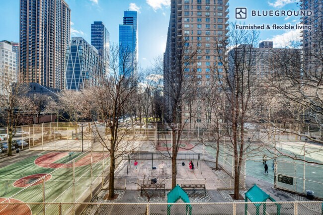 210 W 70th St Unidad SI FL3-ID1082
