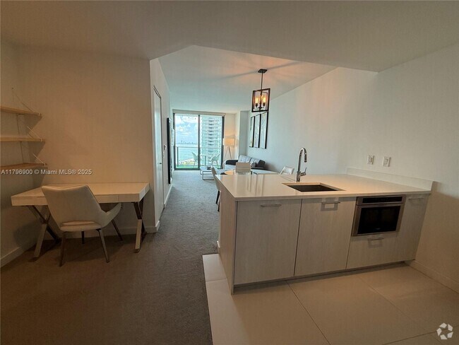 Building Photo - 501 NE 31st St Unit 3005 Rental