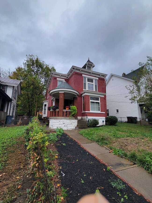 Building Photo - 416 6th Ave Unit 2