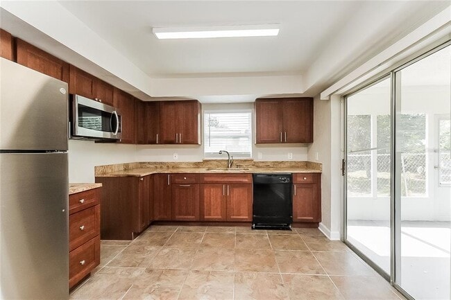 Photo - 9135 Richwood Ln