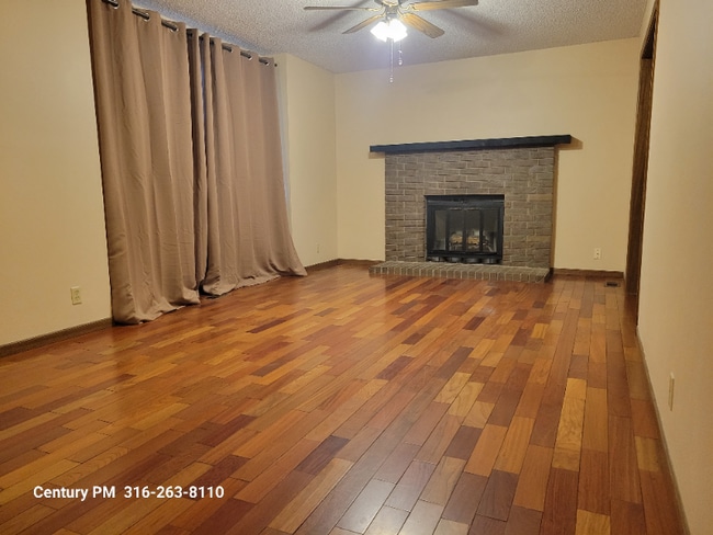 Photo - 1724 Stony Pt