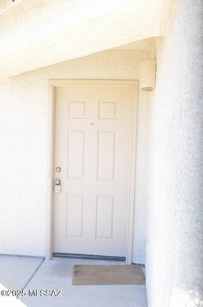 Building Photo - 520 E Cactus Mountain Dr Rental