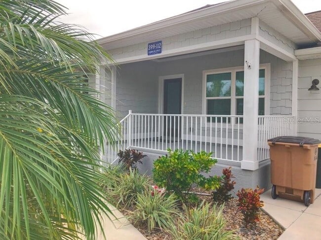 Photo - 399 Carmalita St