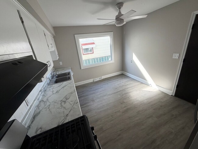 Photo - 516-518-518 S 70th St Unidad 516 South 70th Street