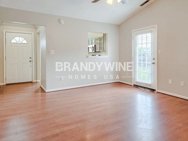 Photo - 460 Polk Manor Dr