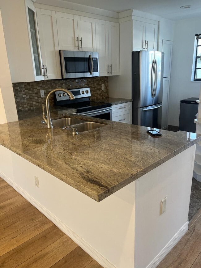 Photo - 283 NW 36th Ave