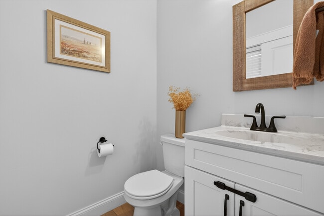 Photo - 1847 Emerald Way