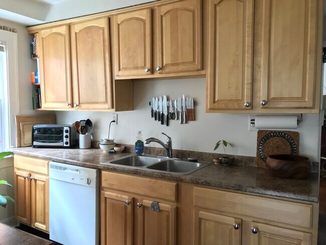 2660 Mayfield Rd
