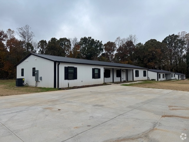 Building Photo - 1739 W Old US Highway 64 Unit B Rental