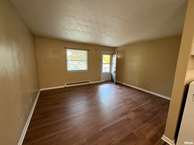 Photo - 4021 S Ricketts Ave Unidad 8