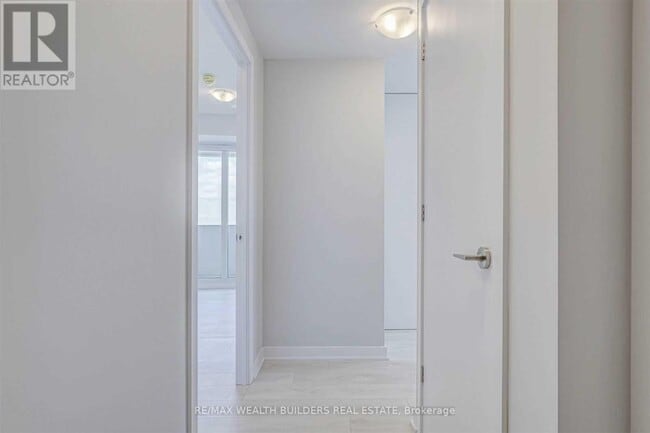 Photo - 2221 Yonge St Unit 5003