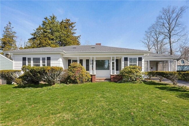 Building Photo - 111 Beach Rd