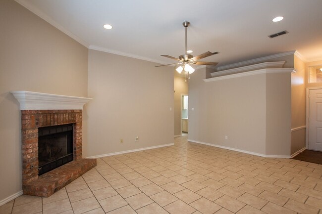 Photo - 5716 Bostick Dr