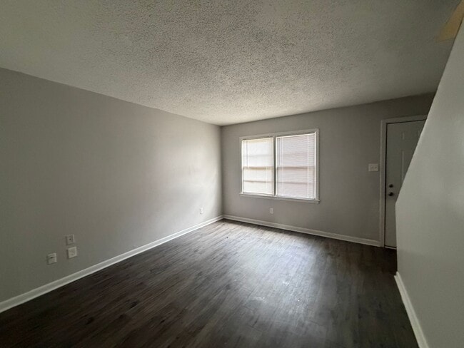 Photo - 131 Wall St Unit 115