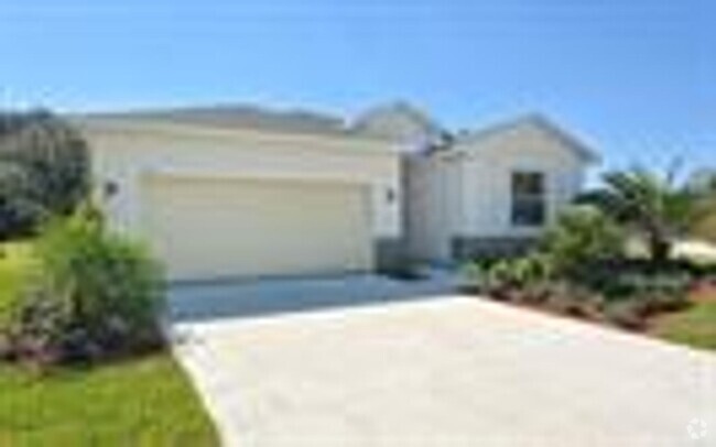 Building Photo - 4 bedroom, 3 bath, 2-car Garage Rental