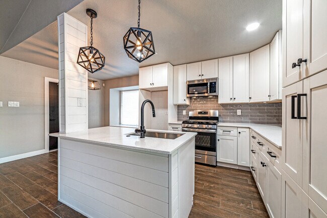 Photo - 12218 Brownstone St