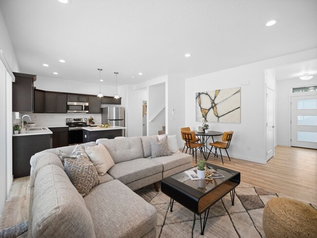 Photo - **FREE November rent** New 3 bed/2.5 bath ...