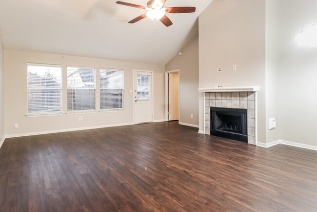 Photo - 5411 Roserock Ln