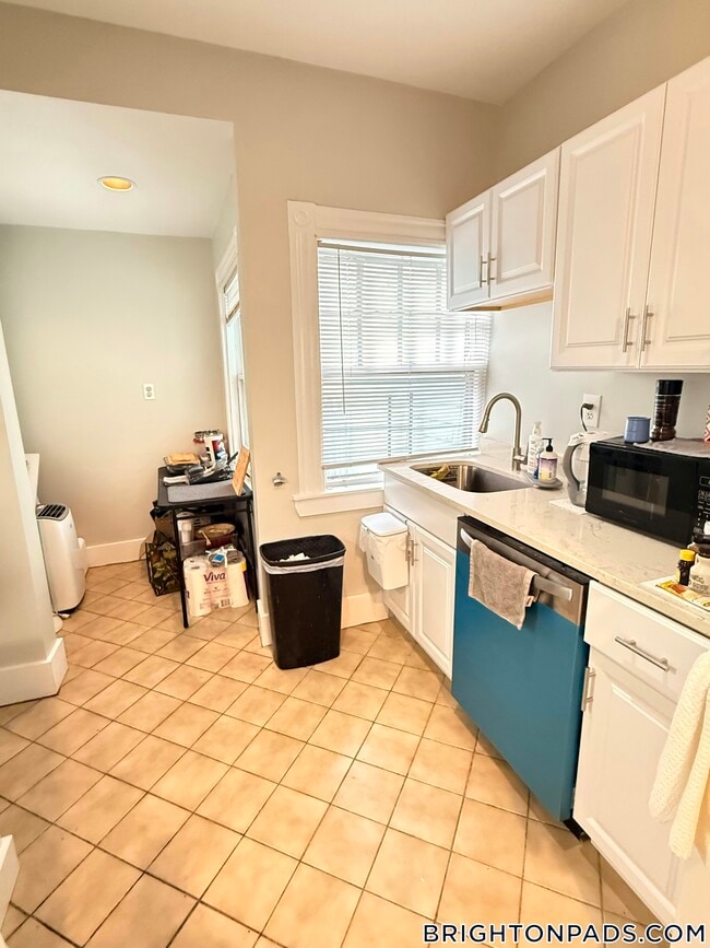 Building Photo - 143 Kilsyth Rd