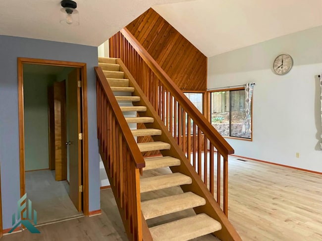 Photo - 3-bedroom, 2-bathroom house in Witham Hill