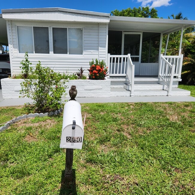 Building Photo - 2050 SW 83rd Ter