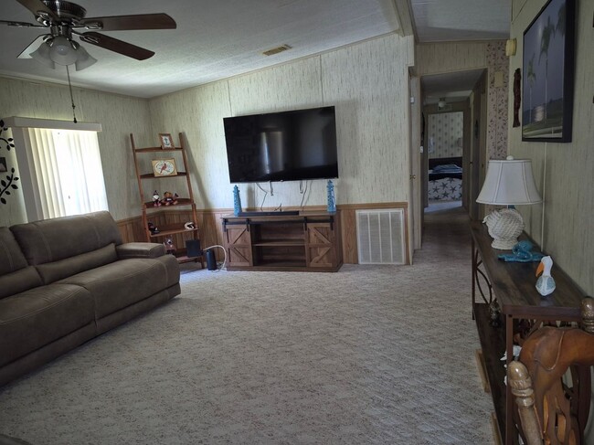 Photo - 904 Redbud Rd