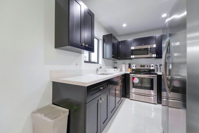 Photo - 2241 NW 50th St Unidad FL1-ID1230850P