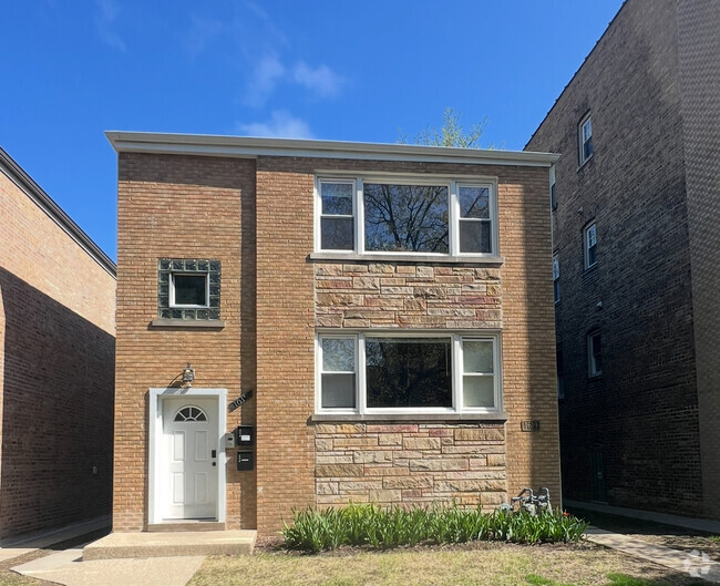 Building Photo - 1619 Monroe St Rental
