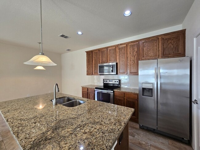 727 Gristmill Dr