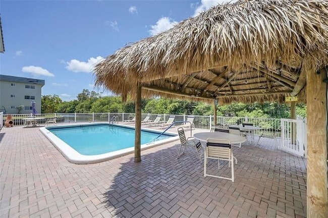 Photo - 1400 NE 55th St Unit 208