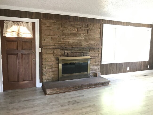 Photo - Spacious 3-Bedroom Home in the Heart of Baxter | Basement + Wrap-Around Driveway