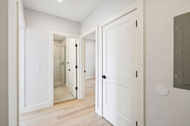 Photo - 3439 Lancaster Ave Unidad 17