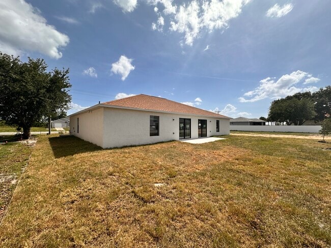 Photo - 1107 Diplomat Pkwy E