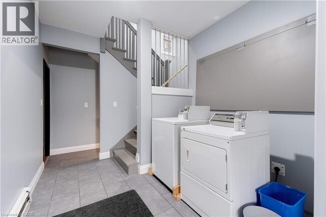 Photo - 152 Sanford Ave S