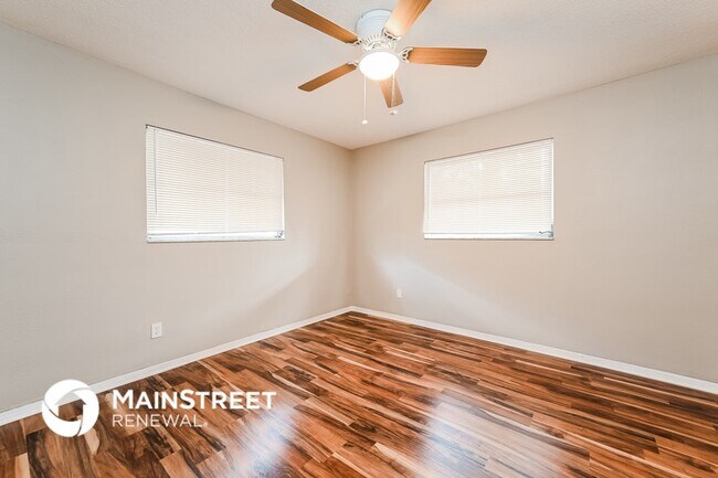 Photo - 1320 49th Street N