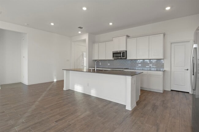 Photo - 233 Cherryvale Ln